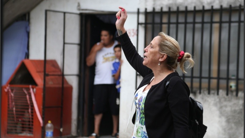 Aún no está claro, al menos en la investigación formal, quién ordenó balear la casa de Acosta.