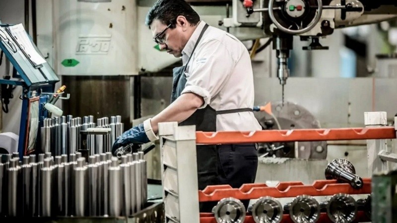 La actividad económica marcó una recuperación en abril y aumentó 7,7% interanual.