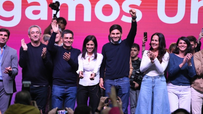 El gobernador y el intendente apoyaron la lista encabezada por Carolina Labayrú.