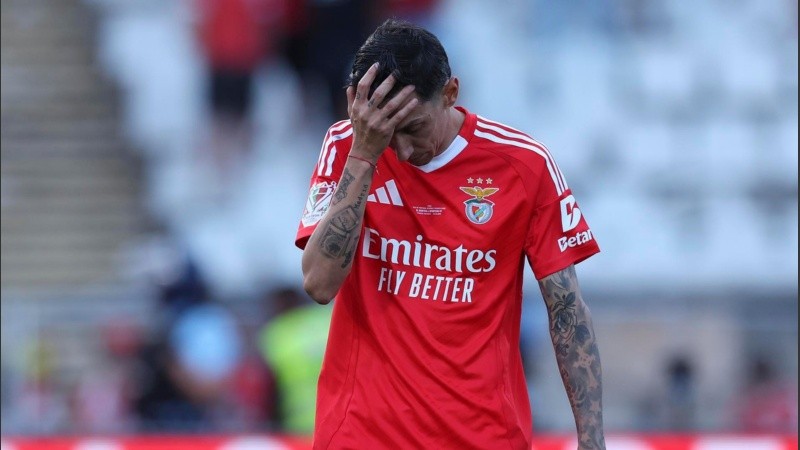 El lamento de Di María tras caer en la final de la Copa de Portugal.