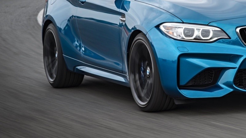 El automóvil es importado de México.