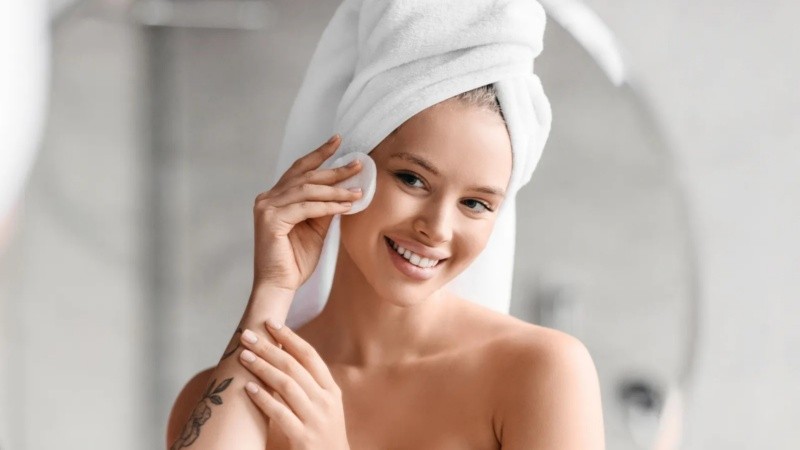 Una de sus funciones clave es la de actuar como agente seborregulador