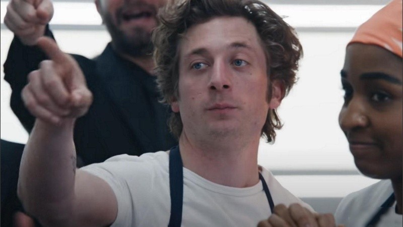 Jeremy Allen White encarna al cheff Carmen Berzatto en 