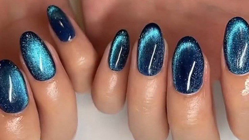 Una técnica que emula la profundidad de una piedra preciosa.