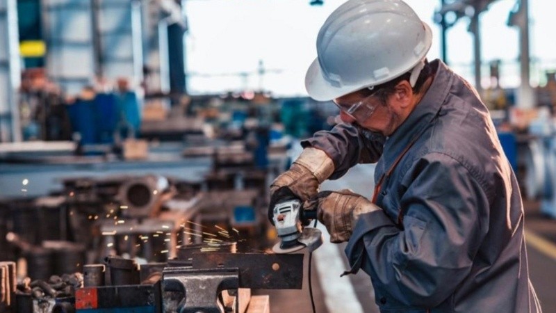 Maquinaria Agrícola y Carrocerías y Remolque se destacaron en mayo de 2025 como los rubros de mayor crecimiento interanual,