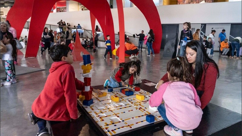 Una postal de El Jardín de los Niños.