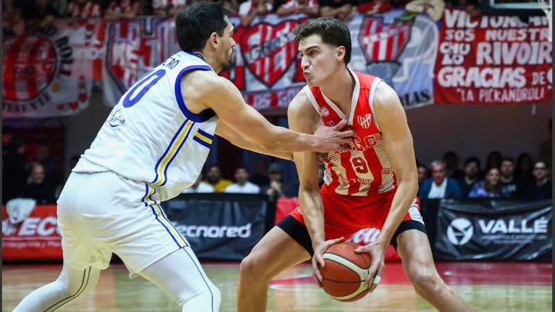 Bautista Lugarini fue otra vez clave en la victoria cordobesa.