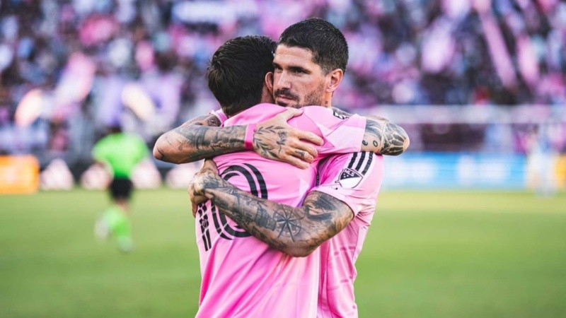 Los amigos de la selección argentina ya comparten también club.