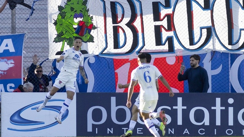 Héctor Fértoli anotó el único gol del partido.