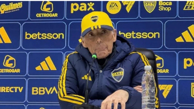 Miguel Russo en la conferencia de prensa de este martes tras la práctica de Boca.