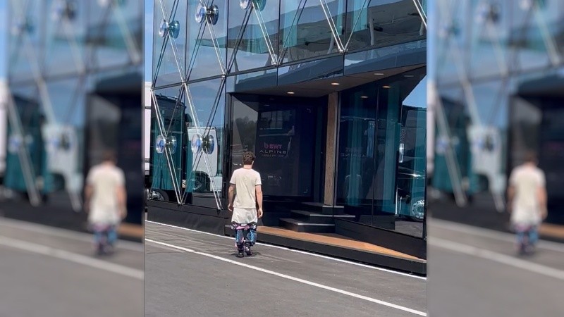 Colapinto regresa sin problemas visibles a las oficianas de Alpine.