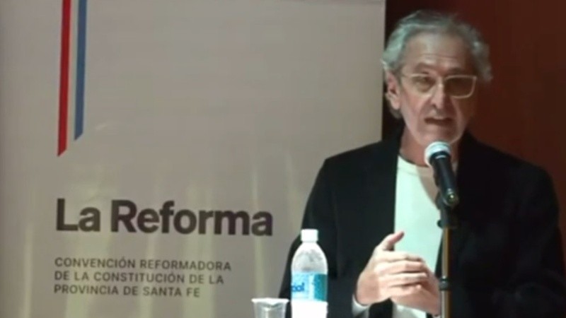 El abogado Oscar Blando, coordinador académico de la Diplomatura en Derecho Electoral y Político (UNR).