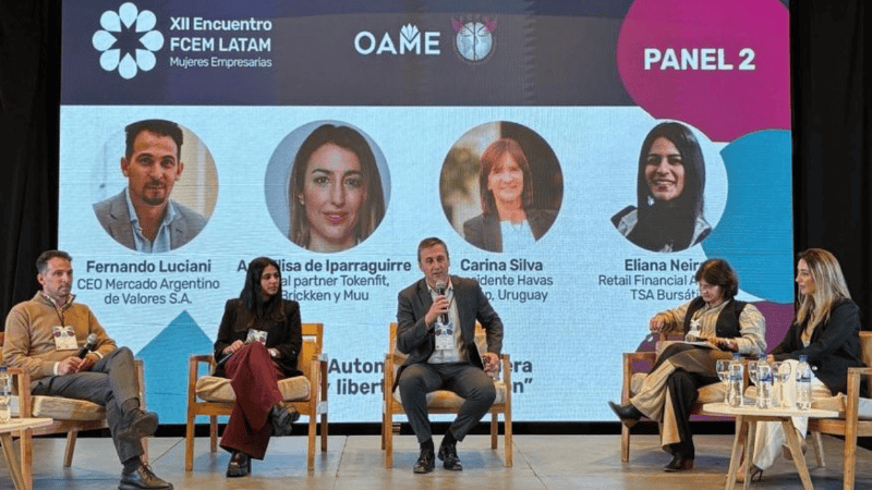 Pie de foto: Luciani (MAV), Neira (TSA Bursátil), Galíndez (Rosario3), Iparraguirre (Legal Partner Tokenfit) y Silva (Havas Group Uruguay)