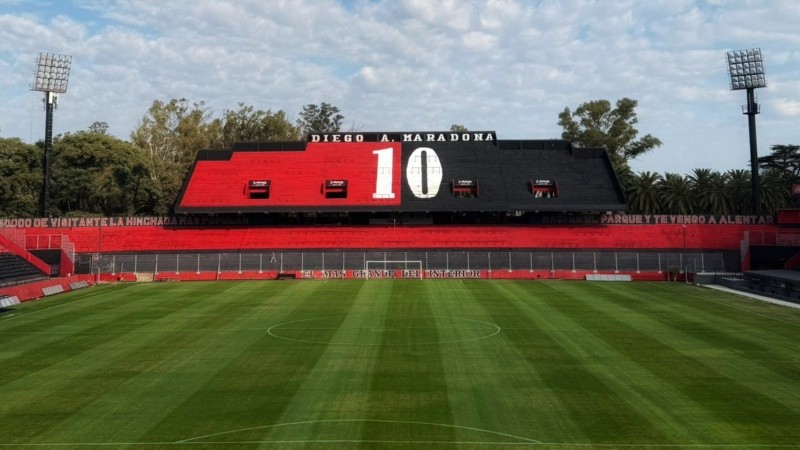 El renovado estadio rojinegro, con la nueva tribuna Lionel Messi, será sede en los cuartos de final de la Copa Argentina.