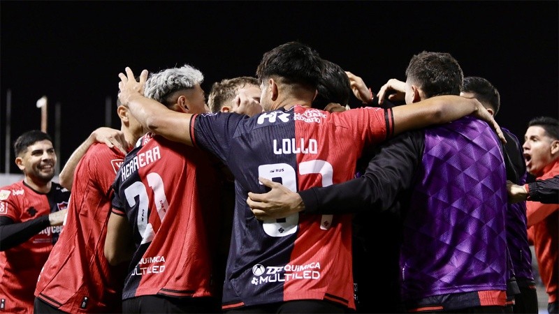 El abrazo en Salta como símbolo de unión en procura de un objetivo común.