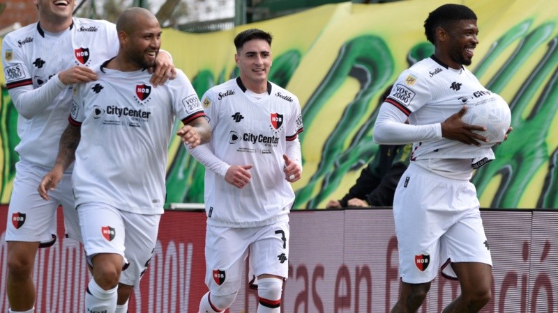Jherson Mosquera convirtió su primer gol con la camiseta de Newell's.