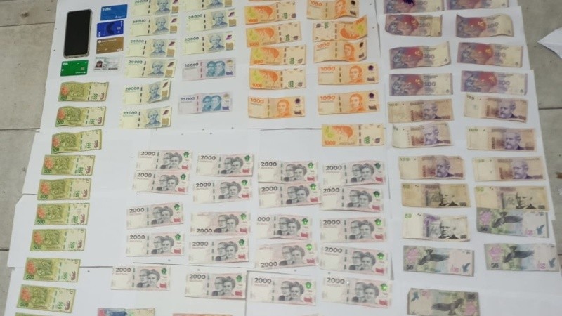 Los elementos secuestrados a la ladrona.