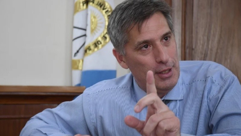 El ministro de Economía de Santa Fe, Pablo Olivares