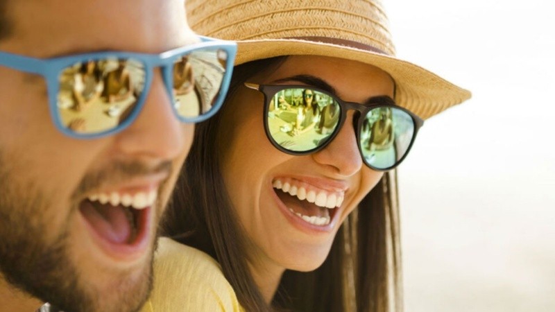 Los rayos ultravioleta presentan efectos acumulativos a lo largo de la vida.