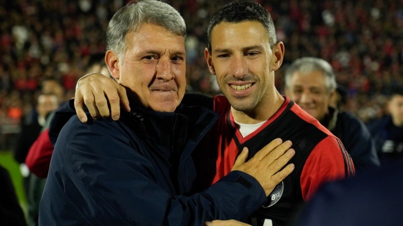 El Tata Martino y Maxi Rodríguez fueron campeones juntos con la Lepra en 2013