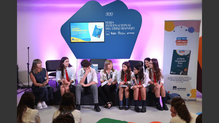 Gerdau Argentina presentó en la Feria Internacional del Libro de Rosario la antología “¡Leímos y escribimos más!”.