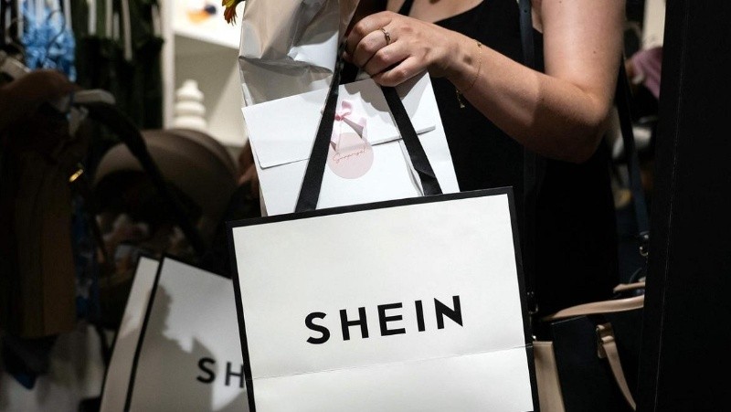  Shein está ultimando detalles para la apertura de su primera tienda física permanente en París.