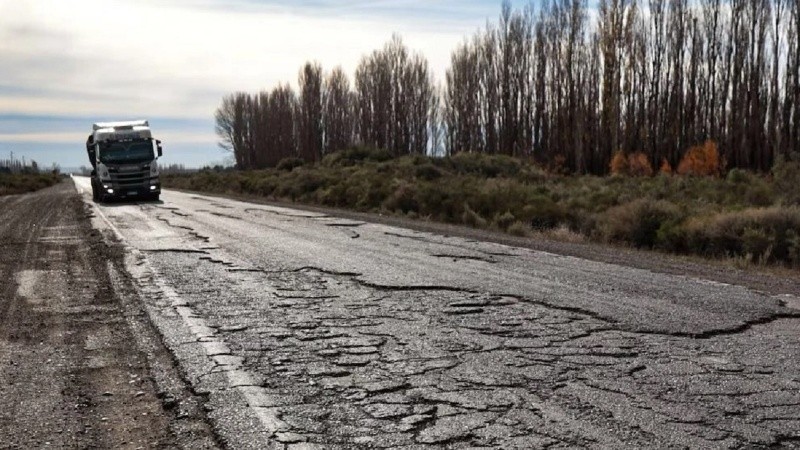 El Gobierno anunció nuevas licitaciones para privatizar más de 1.800 kilómetros de rutas nacionales.
