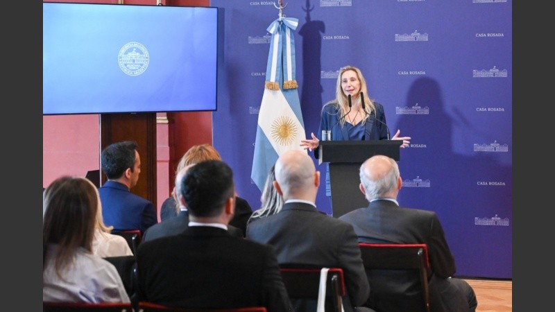 La reunión se realizó esta tarde en el Salón Héroes de Malvinas de la Casa Rosada.