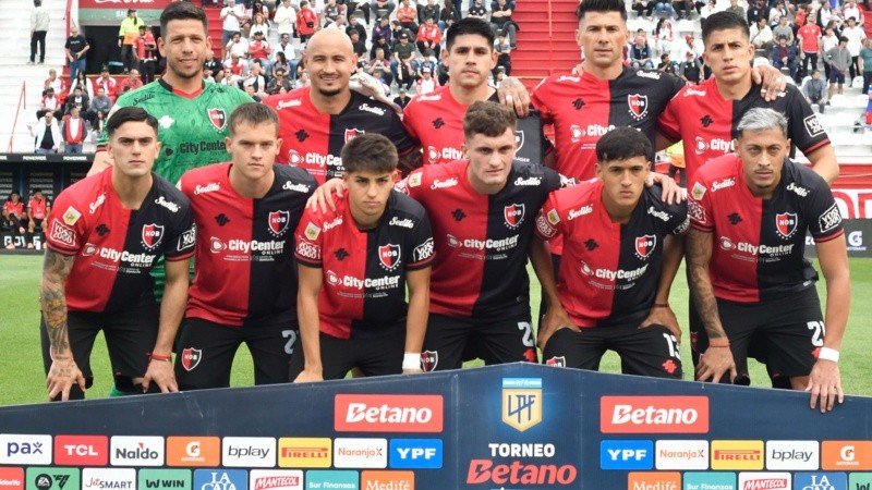 Los futbolistas rojinegros lanzaron una medida de fuerza por falta de pago.