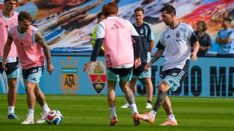 Argentina practicó a puertas abiertas en el estadio del Elche español.