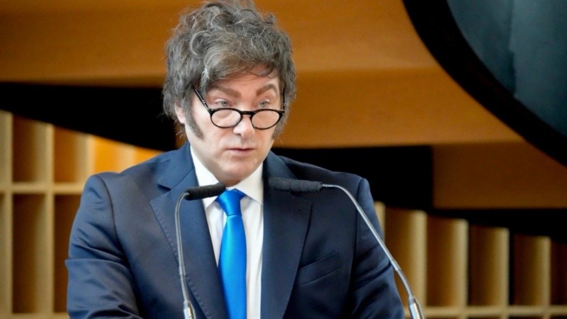 Milei este miércoles en las oficinas de Corporación América.