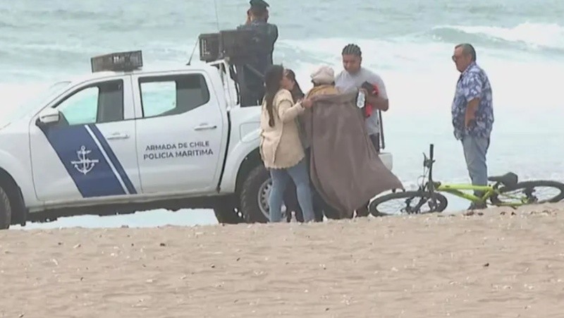 El operativo de búsqueda contó con patrullas marítimas, equipos terrestres y asistencia con drones y aviones. 