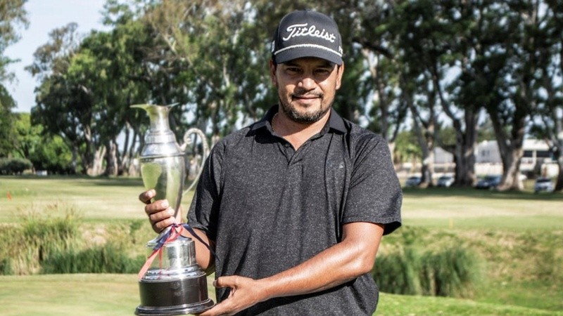 Gómez definió todo en forma contundente, cerrando con 66 golpes y sumando 262: 22 bajo el par.