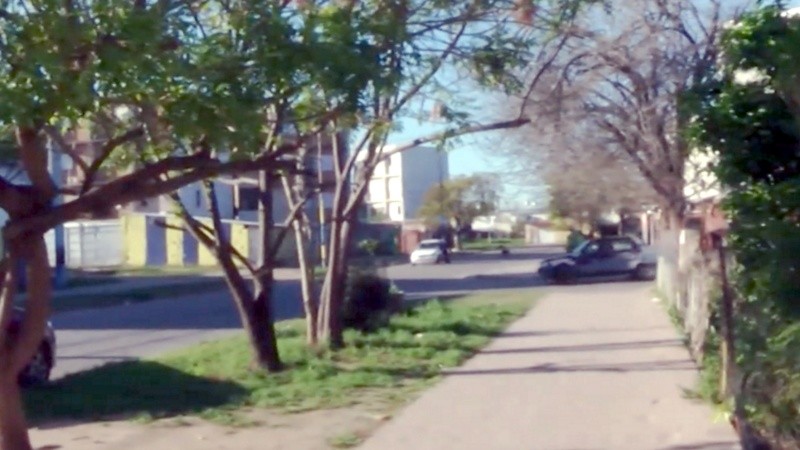 La calle Espinillo, el punto más caliente del complejo de viviendas.