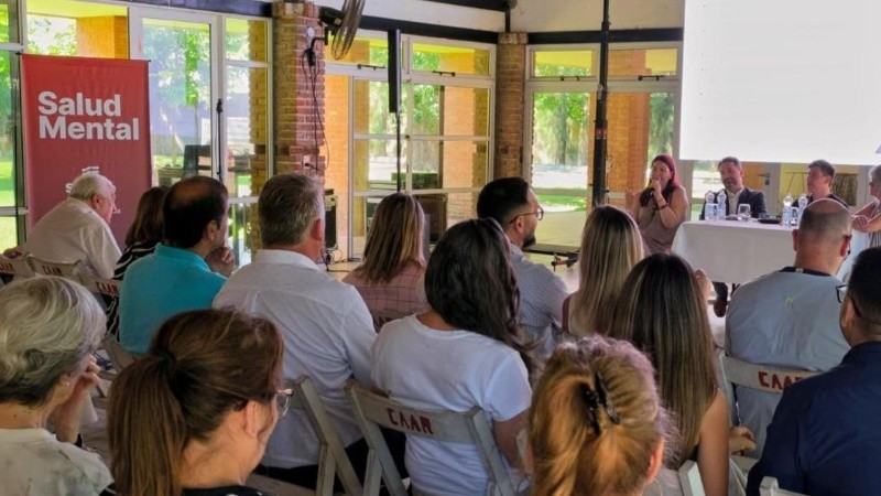 Santa Fe impulsa mesas intersectoriales en todo el territorio para fortalecer el abordaje comunitario del suicidio