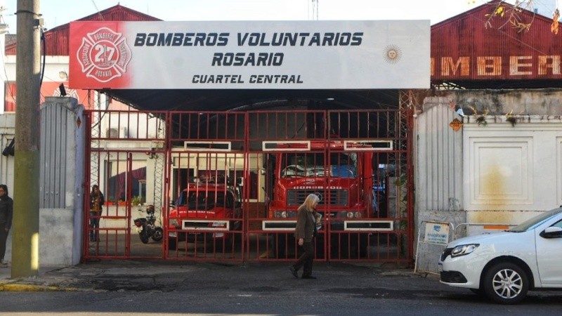 La donación a Bomberos redundará en la optimización de las comunicaciones internas y externas.