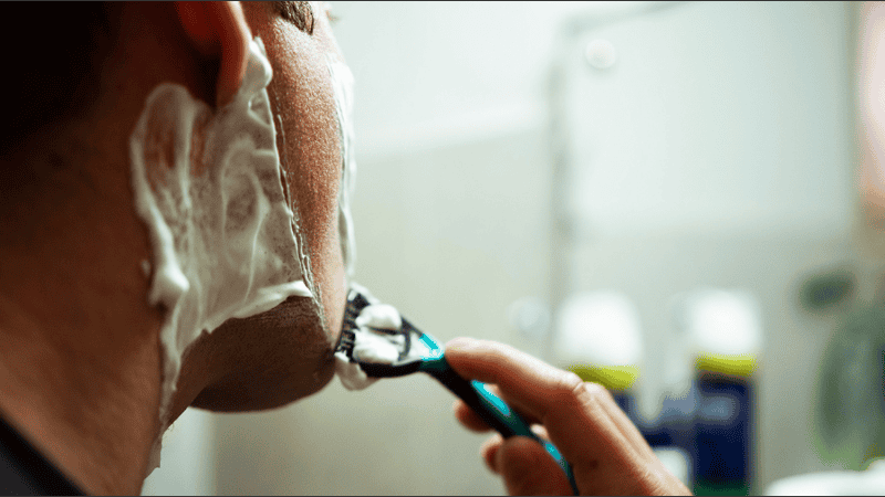 Un hombre de 46 años murió después de tragar hojas de afeitar este viernes en la capital de Santiago del Estero.