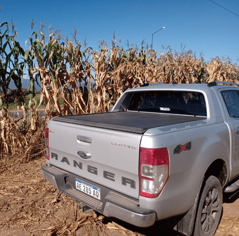 Bianchi salió de su casa en su Ford Ranger gris.