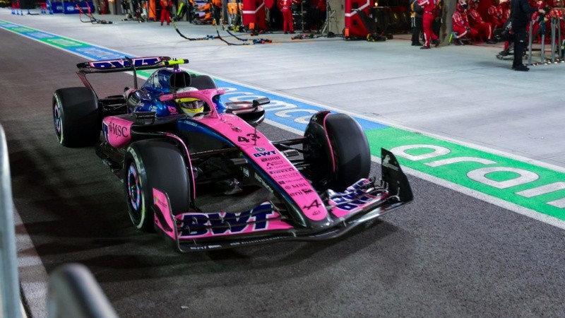 El Alpine de Colapinto en boxes. (EFE)