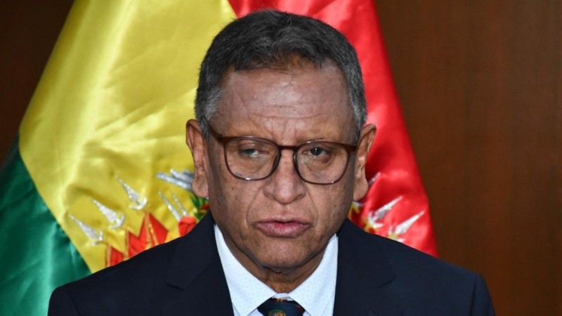 Apuntan a Arce por presuntas maniobras cuando fue ministro de Evo Morales.