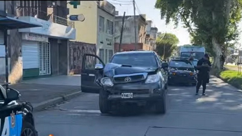 Así quedó la chata tras chocar contra un utilitario.
