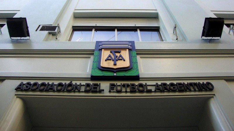 En primer lugar, la AFA desmintió que el cambio de jurisdicción haya sido ilegal o realizado de manera encubierta.