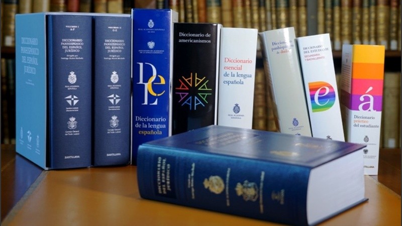 Nuevas palabras y acepciones para la lengua española.