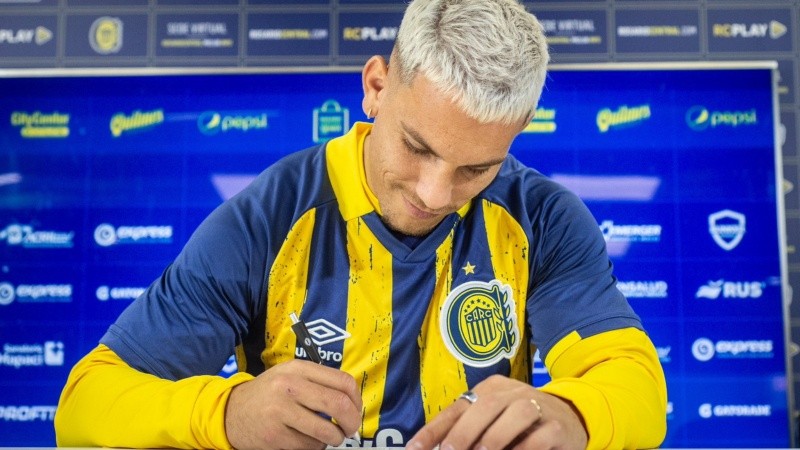 Copetti habló de cómo el plantel de Rosario Central se enteró de la salida de Holan.