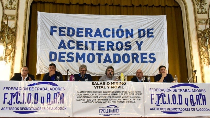 La Federación de Aceiteros, de punta contra la reforma laboral