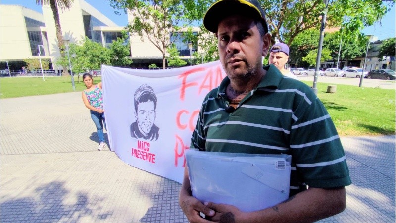 Mauricio Savani, hermano de Nicolás, frente al CJP.