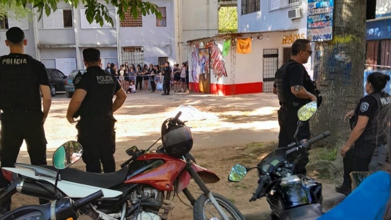 La escena del asesinato perpetrado el 20 de octubre pasado en Rouillón y Seguí.