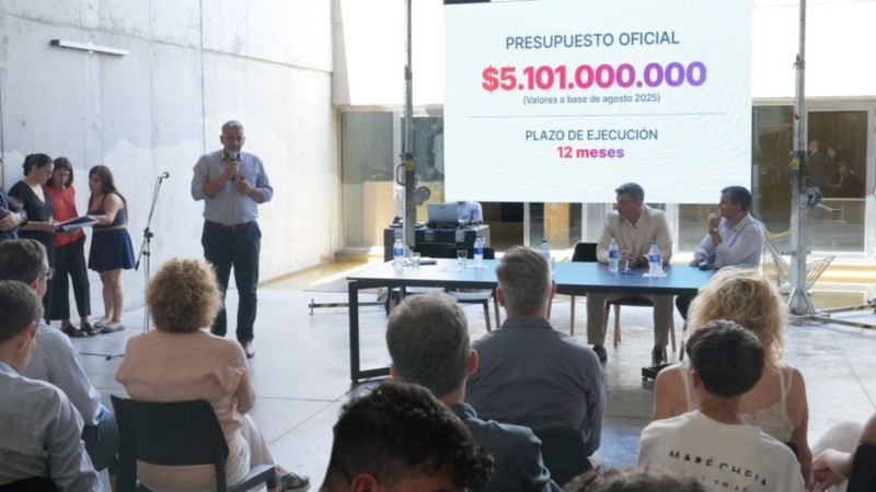 En plazo de ejecución es de 360 días (Rosario3).