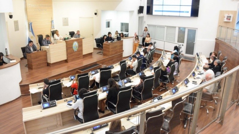 El Concejo de Rosario y el de Santa Fe mantienen el número actual de integrantes. Pero en muchos otros hay reducción.