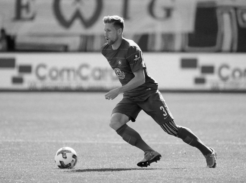 &nbsp;El futbolista de 34 años murió tras caer desde unos 70 metros de altura.